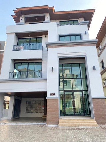 **Home Office550 sq.m.หมู่บ้านรีเจ้นท์รัชดา ซ.สหการประมูล สถานฑูลลาว เหม่งจ๋ายจอดรถ 8 คัน ****