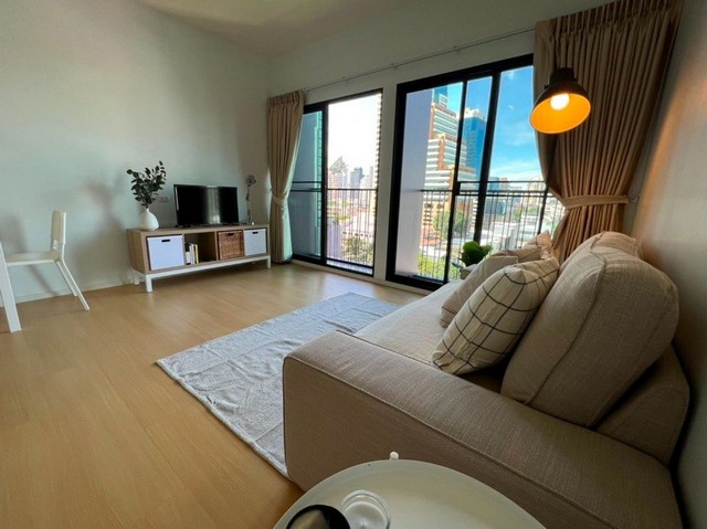 Noble Reveal Ekkamai spacious clean comfortable 10th floor BTS Ekkamai