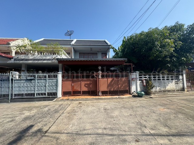 P1 บ้านแฝด เมืองเพชรวิลล่า ซอยแก้วเงินทอง 39 จรัญสนิทวงศ์ 35