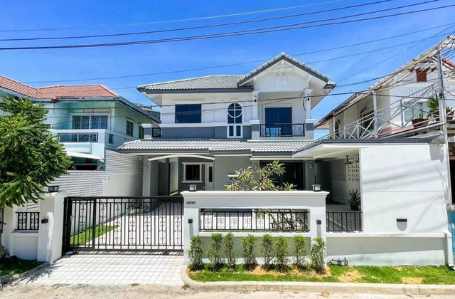บ้านเดี่ยว2 ชั้น  มบ.อัมพรเพลส ศรีราชา บ้านรีโนเวทใหม่ TP-H1345