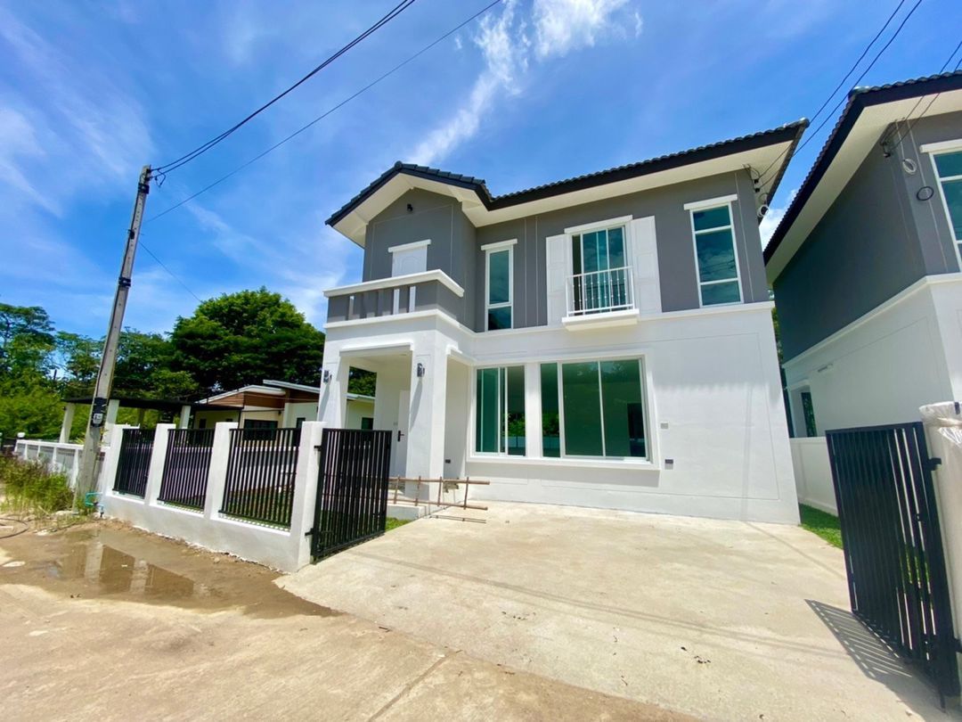 ลดราคาขาย เพียง 2.99 ล้าน 41 ตรว. #บ้านสร้างใหม่ 2 ชั้น  #บ้านเงินเหลือ #น้ำแพร่ #หางดง บรรยากาศเงียบสงบ เป็นส่วนตัว เข้า-ออกได้หลายทาง