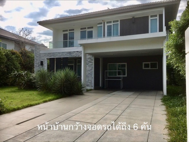 ขายบ้านเดี่ยวสองชั้น แลนด์แอนด์เฮาส์ มัณฑนาเลควัชรพล มีทะเลสาบขนาดใหญ่ ชมวิวที่หมู่บ้านได้ทุกวัน