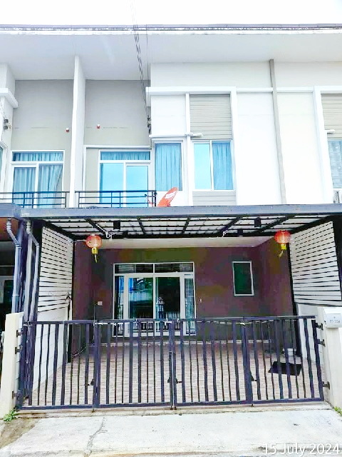 บางนา-ตราด 32 กม.7  ทาวน์โฮม 2 ชั้น 30 ตร.วา. เมกา บางนา 800ม. CASA MRT ศรีลาซาล 3.5 กม.235ตร.ม. เฟอร์ครบ รร.นานาชาติคอนคอร์เดียน 700 ม. 