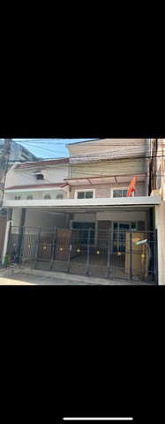 ให้เช่าบ้านทำเลทองใจกลางเมือง ต้นซอยรามคำแหง 24 ตรงข้ามแยกถาวรธวัช เขตบางกะปิ กรุงเทพฯ 