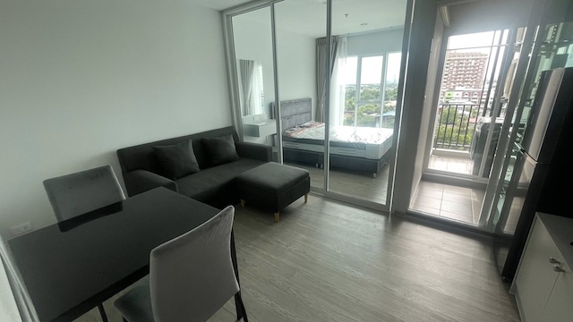 Regent Home Bangna safe comfortable clean 8th floor BTS Bangna