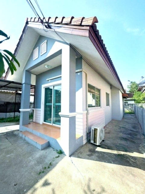 บ้านเดี่ยว หรูหรา 66ตร.วา. จัดเต็มเฟอร์  ย่านนิมิตใหม่ ตลาดเจริญกัลป์ คลอง 8  2.7กม.  266ตร.ม.3แอร์ เครื่องใช้ไฟฟ้า 2นอน