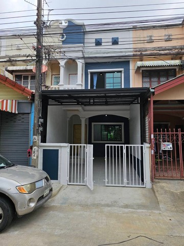 ขาย ทาวน์เฮ้าส์ 2 ชั้น รีโนเวทใหม่ พร้อมอยู่ หมู่บ้าน สุภาวัลย์ รามคำแหง 176