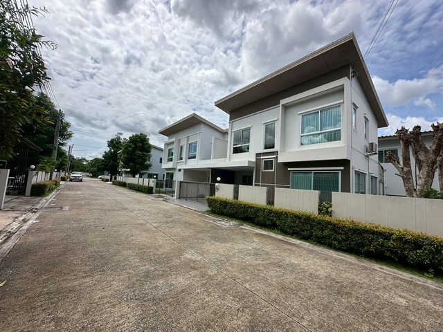 บ้านเช่าฝั่งสวนเสือ บ้านแฝด 2 ชั้น คาซ่าแกรนด์ ศรีราชา TP-H1348