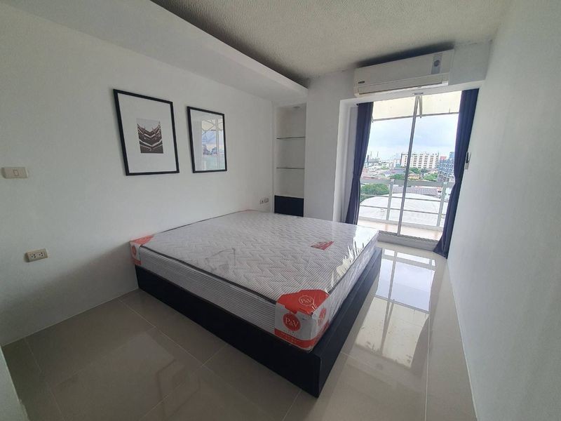 The Waterford Sukhumvit 50 Spacious safe comfortable 8th floor BTS On Nut