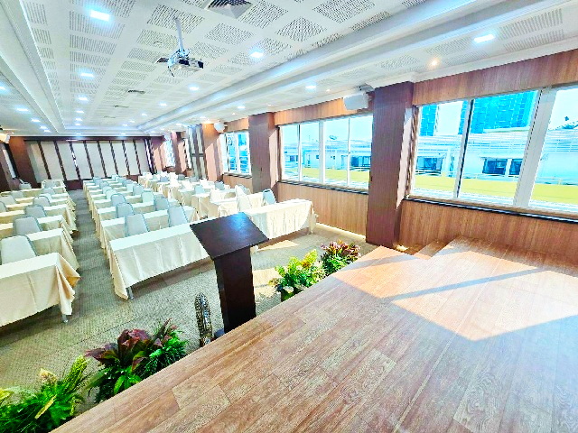 ให้เช่าห้องประชุม 260 ตร.ม.180 ท่าน BTS อ่อนนุช บางจาก 1กม.ลานกว้างแบบโอเพ่นแอร์  รร.นานาชาติเวลล์ส  400 ม.