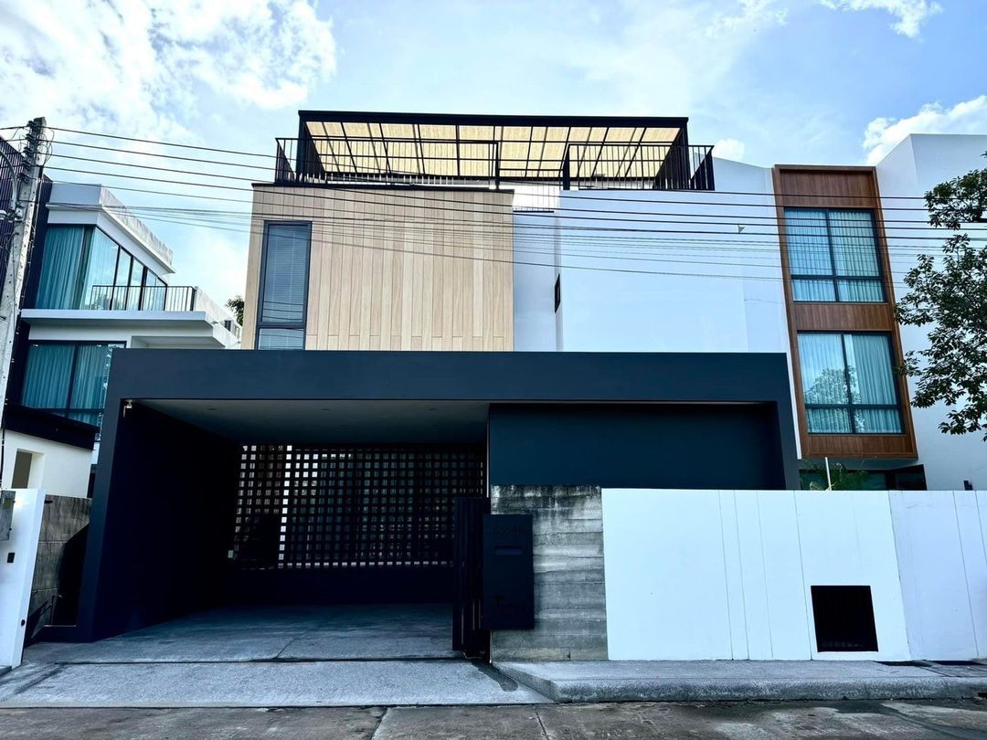 โซนเจ็ดยอด ขาย 15.9 ล้าน Pool villa 3 ชั้น 54.5 ตรว. บ้านหลังใหญ่ ตกแต่งสุดหรู อ.เมือง #เฟอร์นิเจอร์บิ้วอินครบ #สไตล์โมเดิร์น พร้อมเข้าอยู่