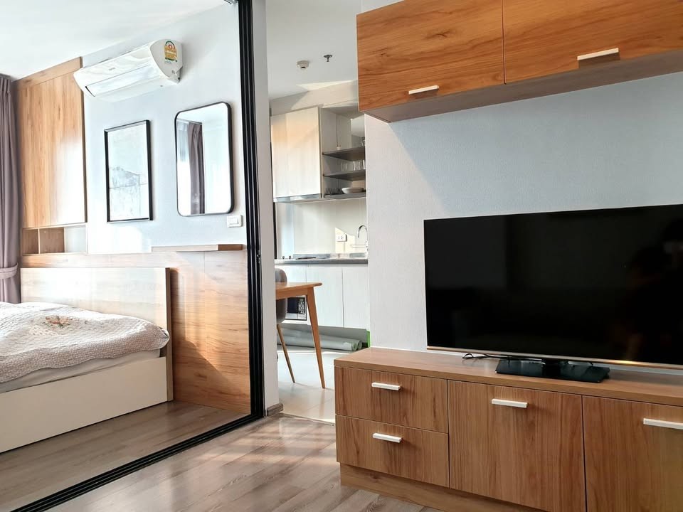 The Base Park West Safe beautiful view quiet 31st floor BTS On Nut