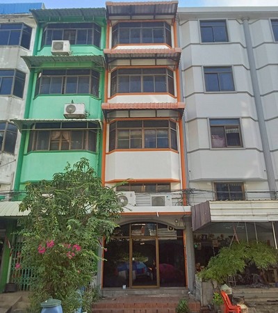 ถูกที่สุด ขาย ตึกแถว 4ชั้น บางแค ถ.เพชรเกษม ซ.67-1 ขนาด 16.9ตร.วา ทำเลดี เดินทางสะดวก ใกล้ วิคตอเรีย การ์เด้นส์ 
