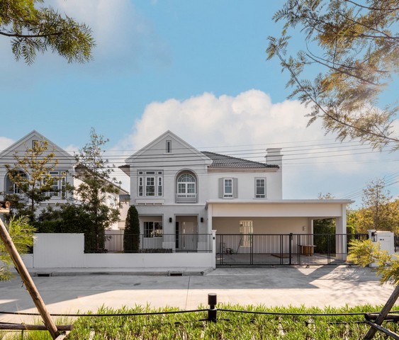 ขาย-เช่า บ้านเดี่ยว 2ชั้น โครงการ Villagio 3 ศรีนครินทร์-บางนา ขนาด 84 ตรว 227 ตรม แปลงมุม หน้าสวนวิวเลค ตกแต่งครบพร้อมอยู่
