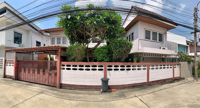 ขายบ้านในหมู่บ้านอาคเนย์นิเวศน์ ซอยนพเก้า ประชาชื่น 37ใกล้ถนนรัชดาภิเษก วิภาวดี-พหลโยธิน-งามวงศ์วาน ,ทางด่วนประชาชื่น ,รถไฟฟ้าวัดเสมียนนารี